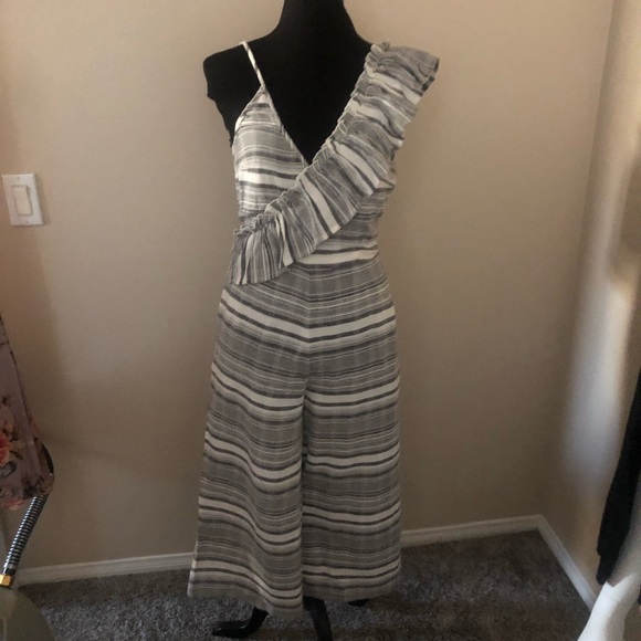 Tularosa Florence Jumpsuit Size Small - Picture 4 of 11